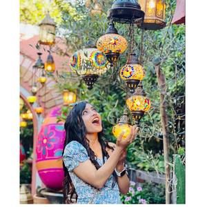 Meet your Posher, Asmita